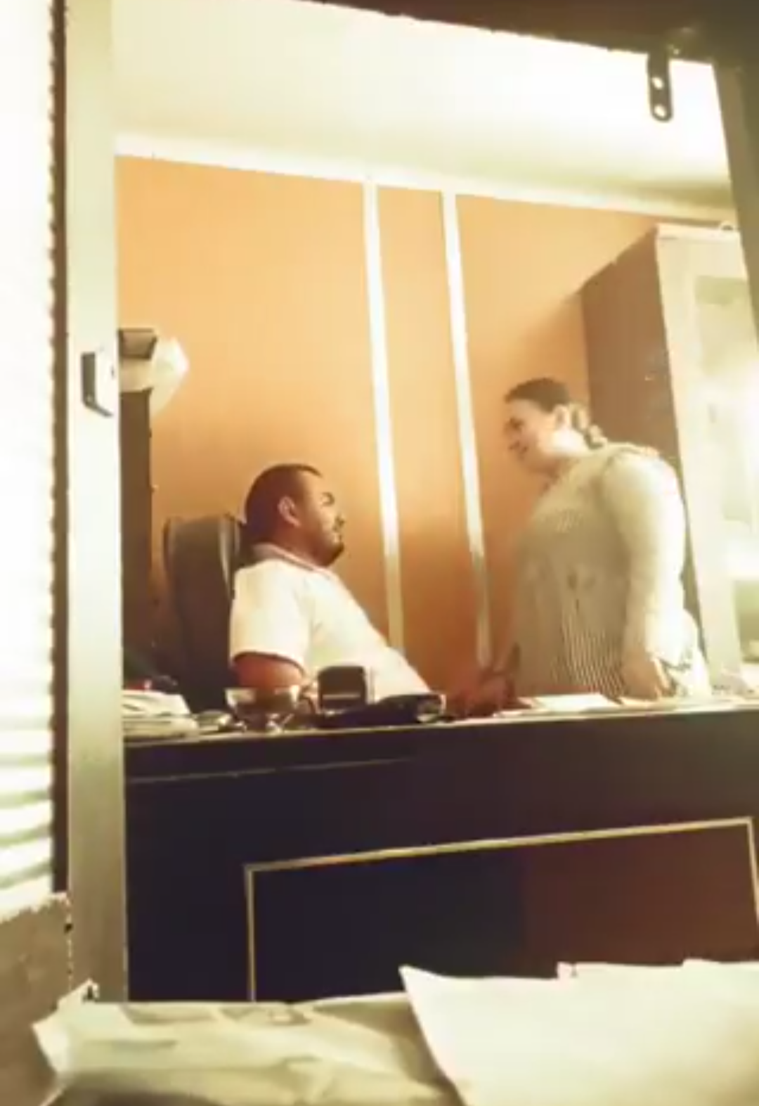 Afghanistan Office Boss And Lady Porn Video (FULL VIDEO 18+)