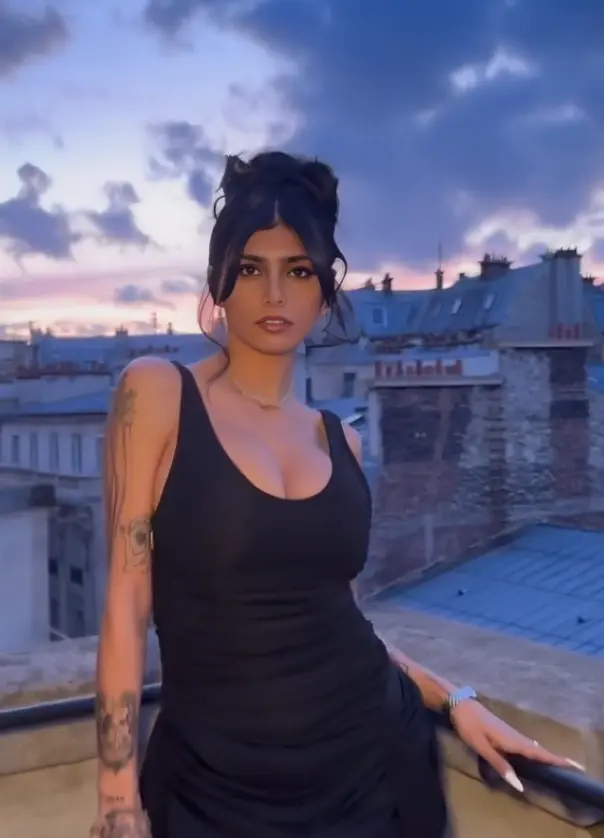 Famous Actor And Model Mia Khalifa Xxx Video Teasing In Bikini Latest Onlyfans Private Clip  (FULL VIDEO 18+)