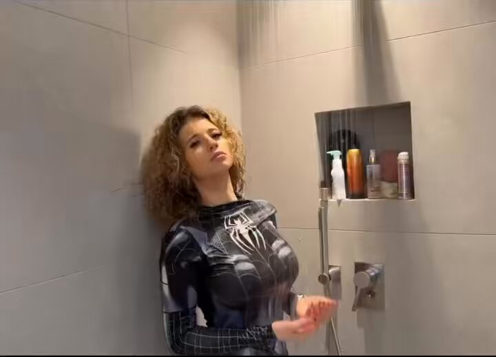 Viral Yololary Naked Video (FULL VIDEO 18+)