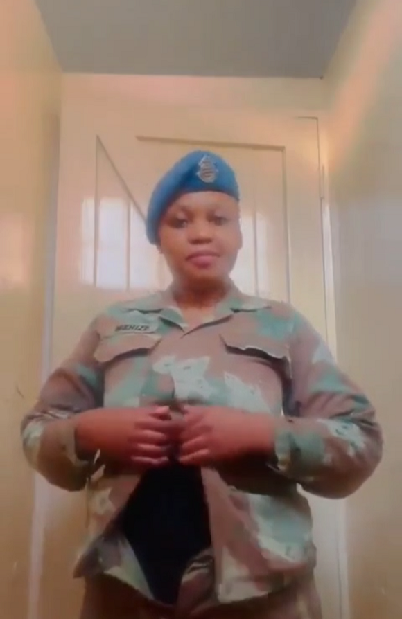 SANDF Viral Video, Female Soldier Phindilesleper Xxx Video (FULL VIDEO 18+)