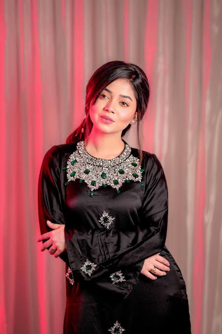 Famous Indian Arohi Mim Xxx Video (FULL VIDEO 18+)