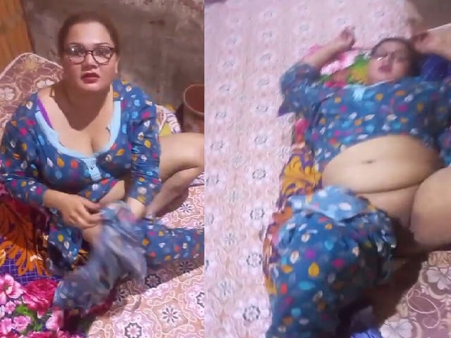 Chubby village slut pussy showing to client with audio (FULL VIDEO 18+)